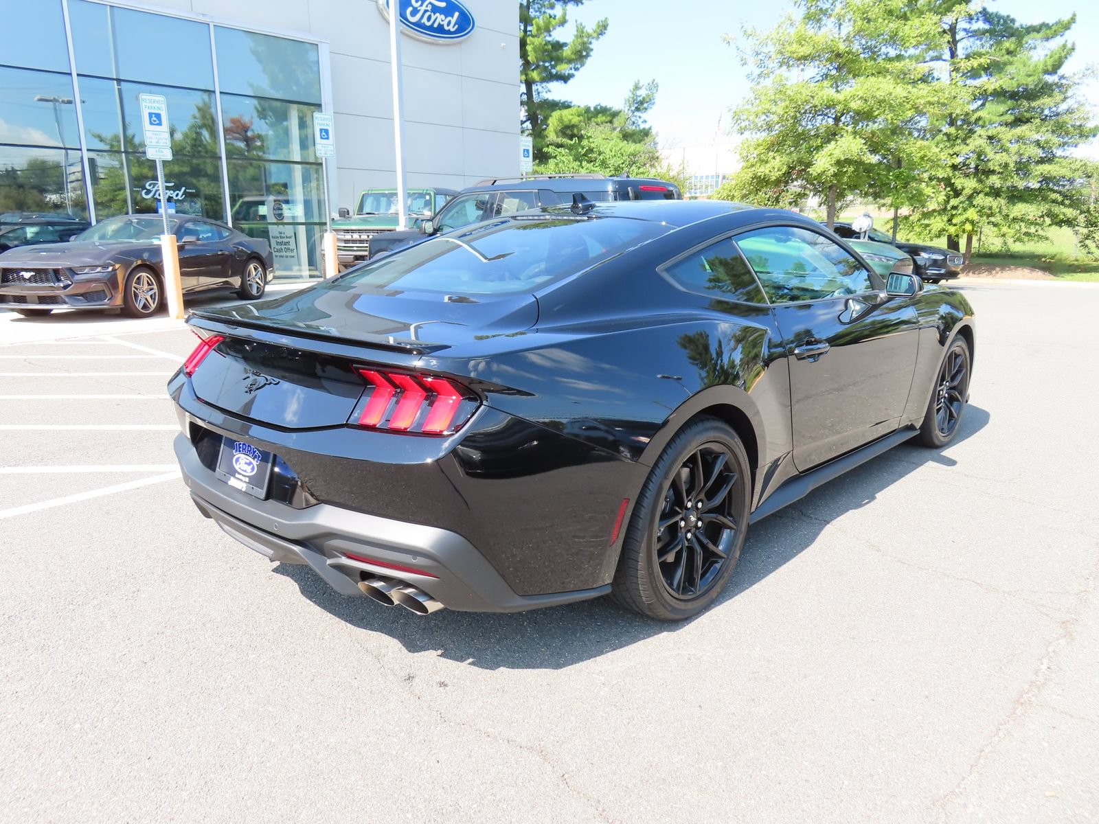Certified 2025 Ford Mustang Premium RWD image 5