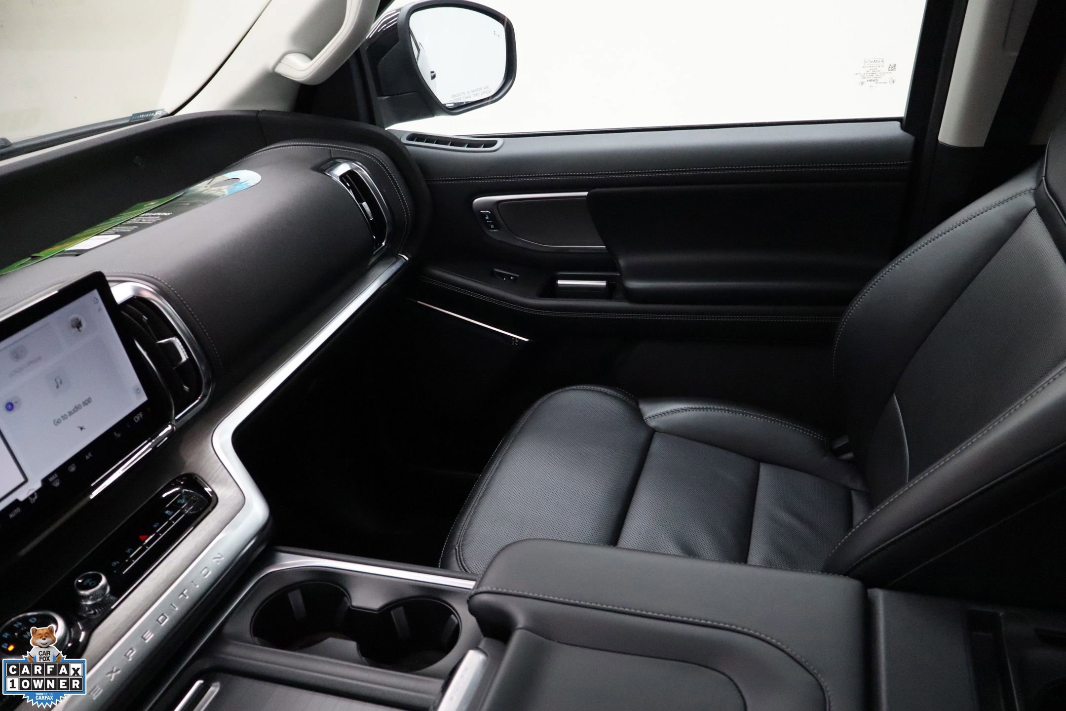 Certified 2025 Ford Expedition Platinum image 23