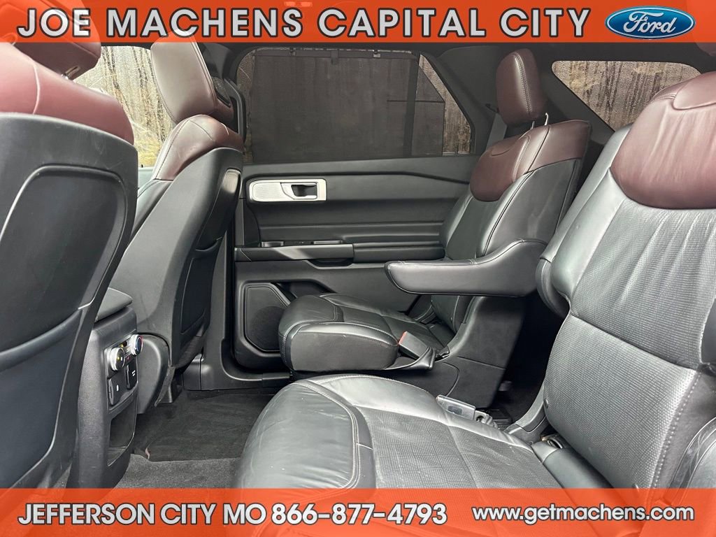 Certified 2020 Ford Explorer Platinum w/ Premium Technology Package image 13