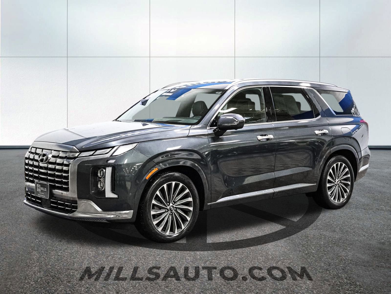 Used 2024 Hyundai Palisade Calligraphy image 11