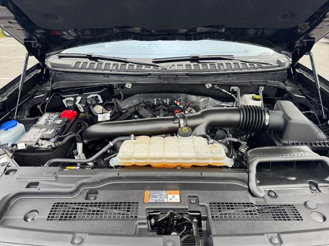 Certified 2025 Ford Expedition Platinum AWD/4WD image 19