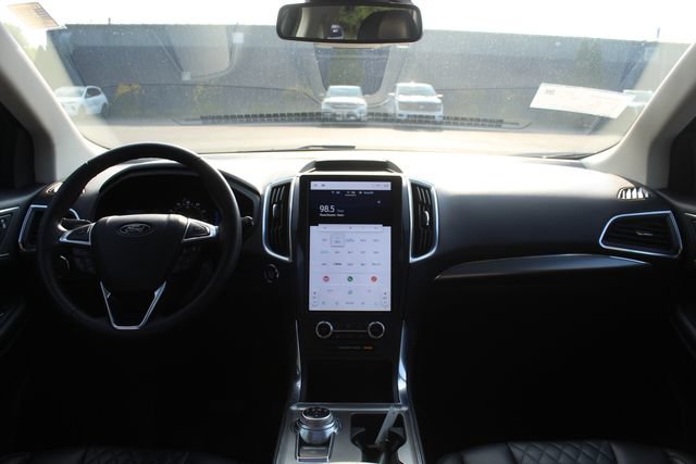 Certified 2024 Ford Edge Titanium AWD/4WD image 7