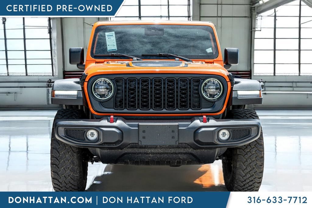 Used 2025 Jeep Wrangler Unlimited Rubicon w/ Convenience Group AWD/4WD image 36