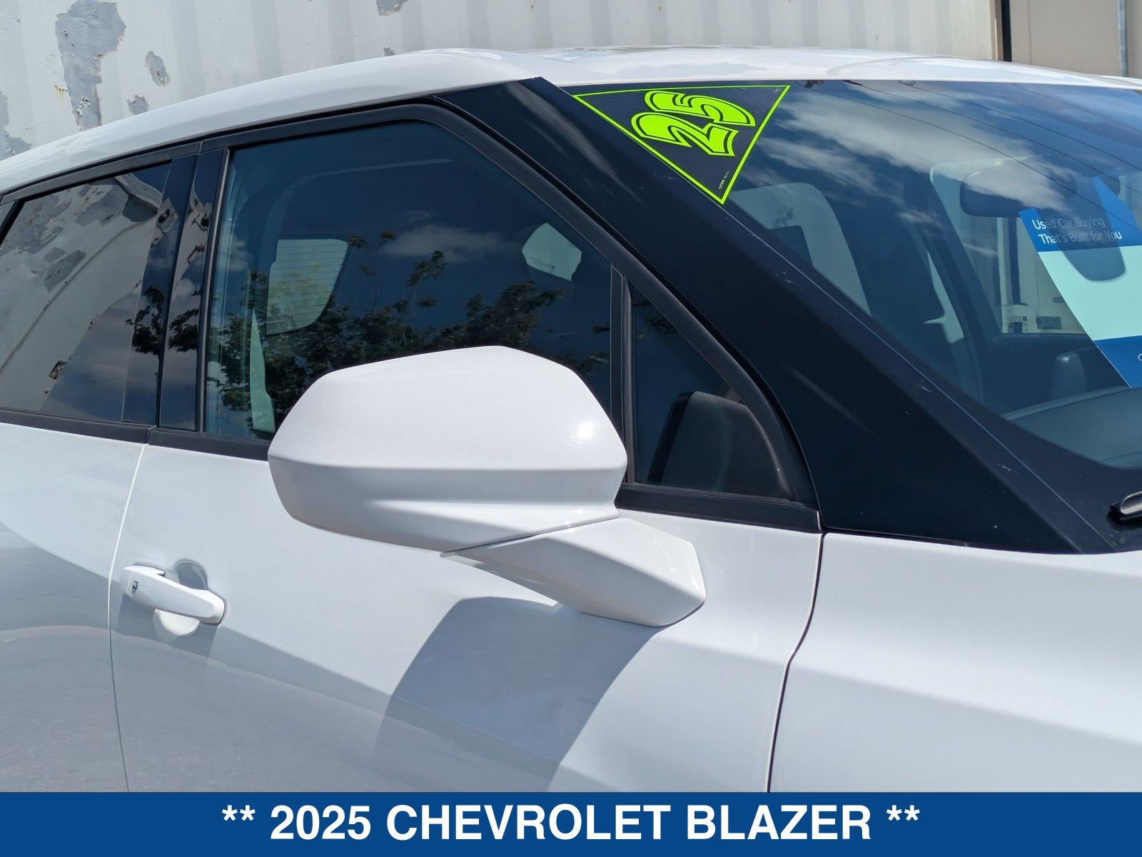 Used 2025 Chevrolet Blazer LT FWD image 11