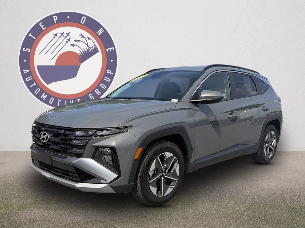 Used 2025 Hyundai Tucson SEL FWD image 2