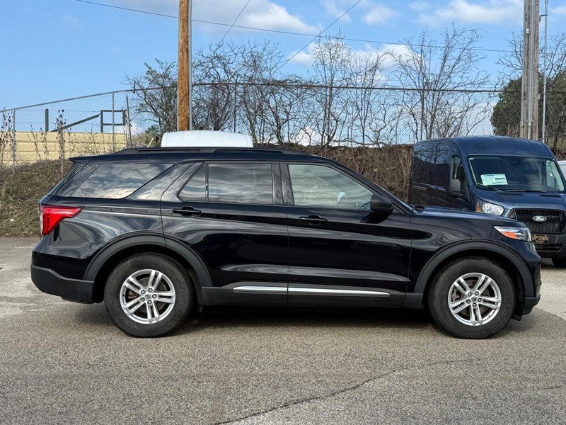 Certified 2020 Ford Explorer XLT RWD image 5