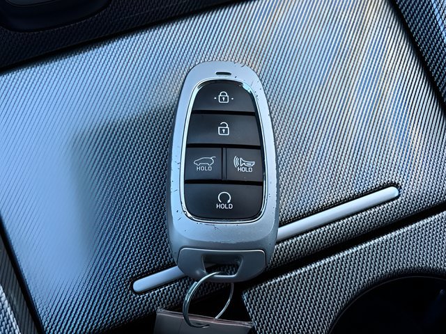 Used 2023 Hyundai Santa Fe SEL AWD/4WD image 14