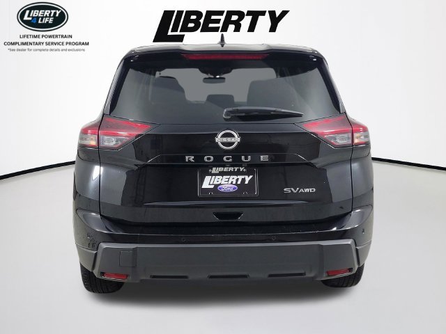 Used 2024 Nissan Rogue SV AWD/4WD image 4