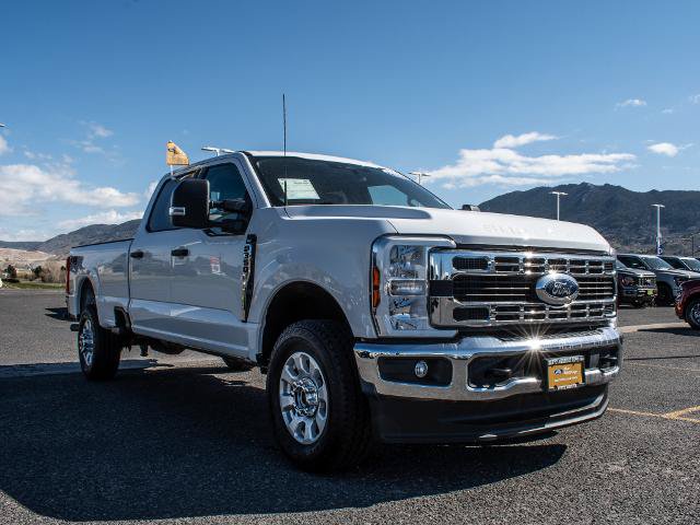 Certified 2025 Ford F350 XLT w/ FX4 Off-Road Package AWD/4WD image 3