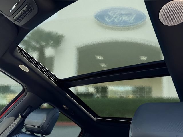 Certified 2023 Ford F150 Raptor w/ Raptor Carbon Fiber Package AWD/4WD image 21