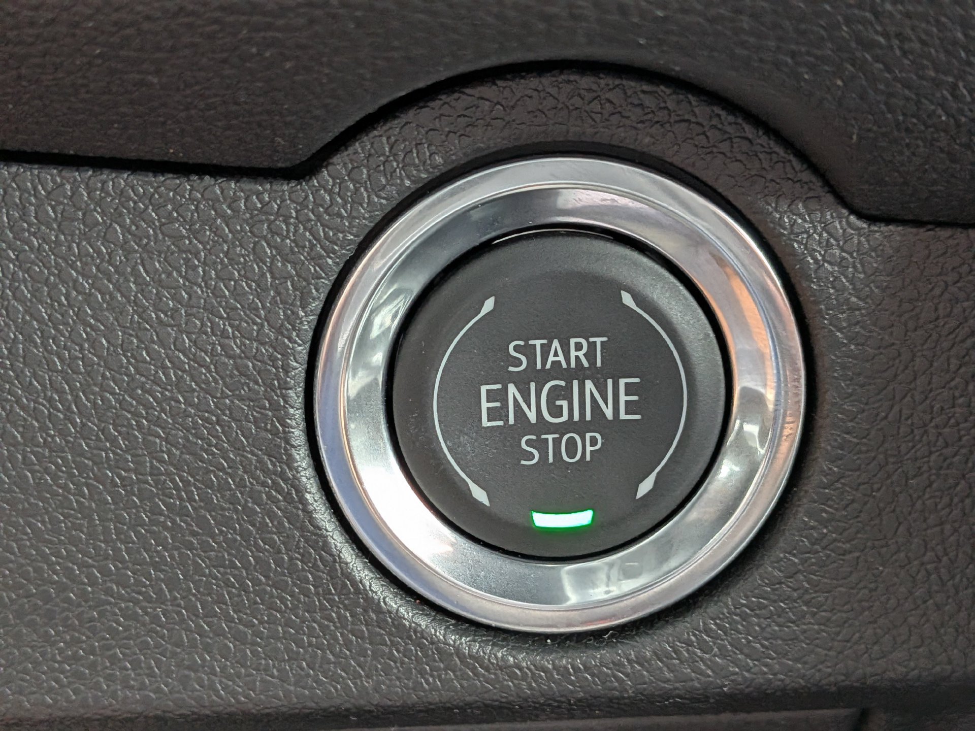 Used 2026 Chevrolet Traverse LT w/ Driver Confidence Package FWD image 32