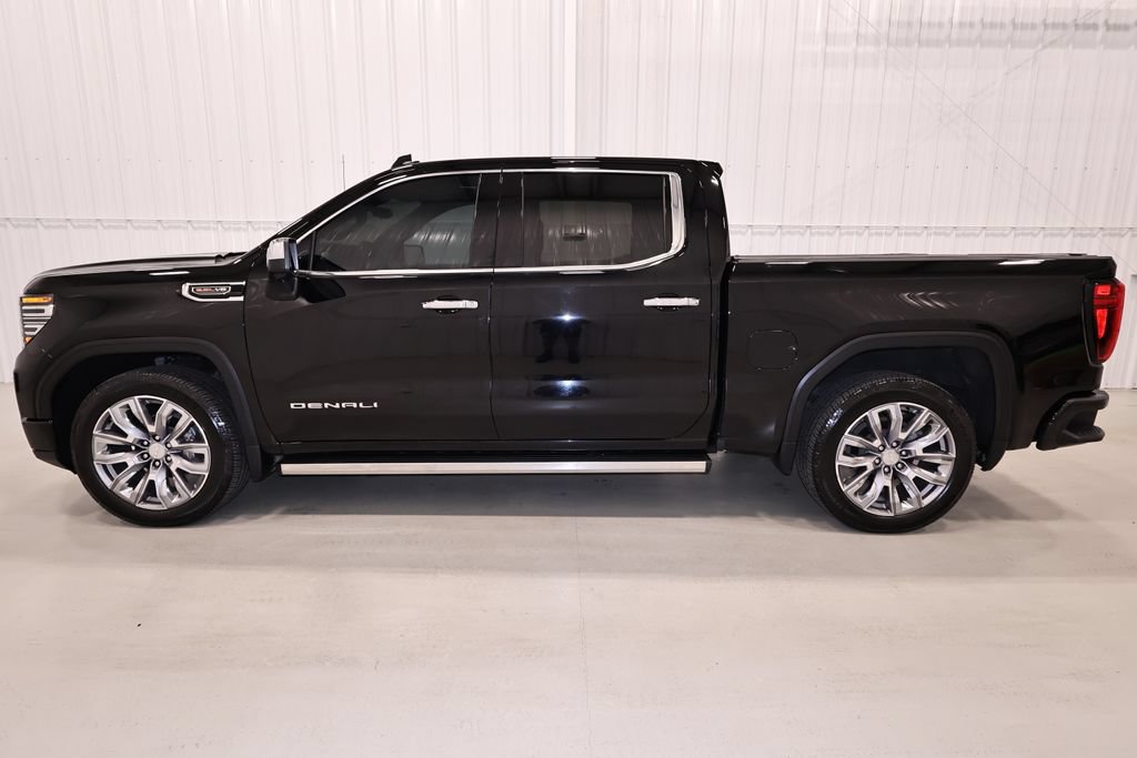 Used 2024 GMC Sierra 1500 Denali w/ Denali Reserve Package AWD/4WD image 4