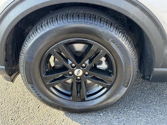 Certified 2022 Ford Explorer XLT image 11