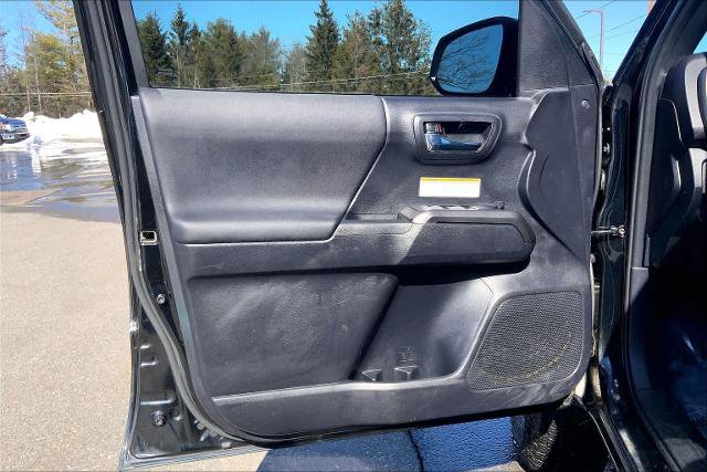 Used 2020 Toyota Tacoma TRD Off-Road w/ Technology Package image 22