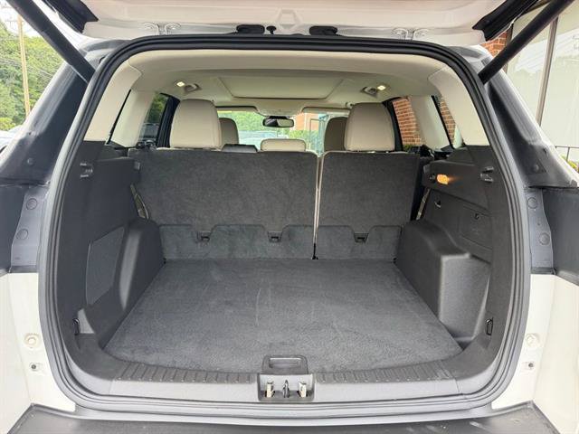 Certified 2019 Ford Escape Titanium AWD/4WD image 8