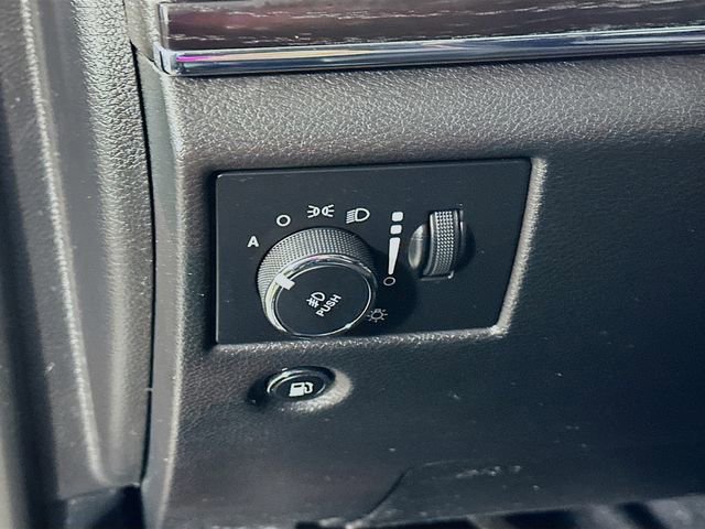 Used 2020 Jeep Grand Cherokee Summit image 16