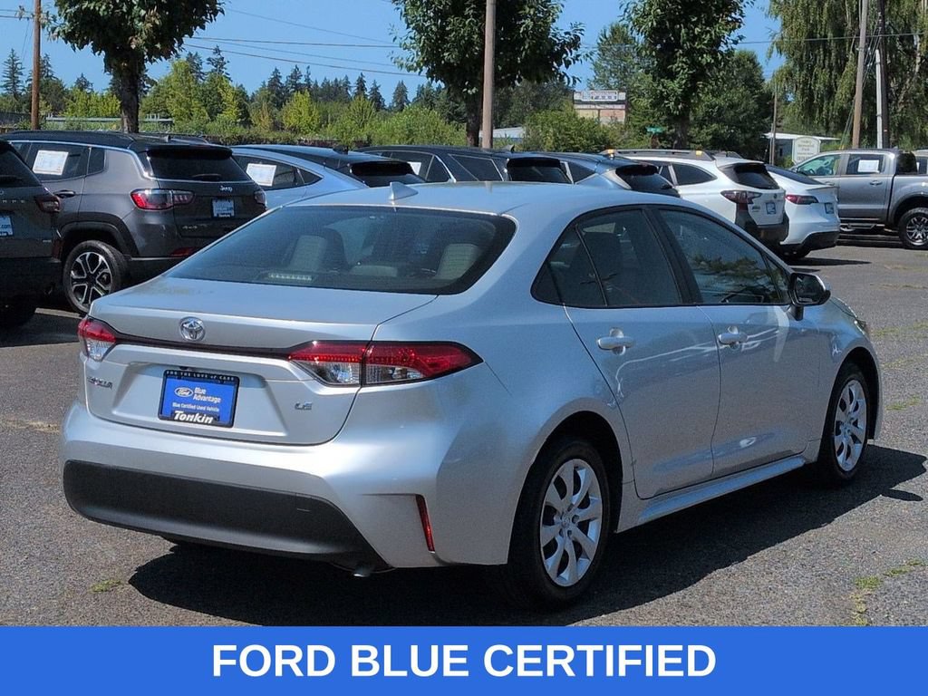 Used 2024 Toyota Corolla LE FWD image 5