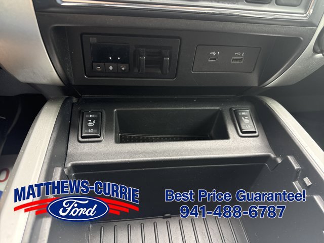 Used 2020 Nissan Titan SV w/ SV Convenience Package RWD image 22