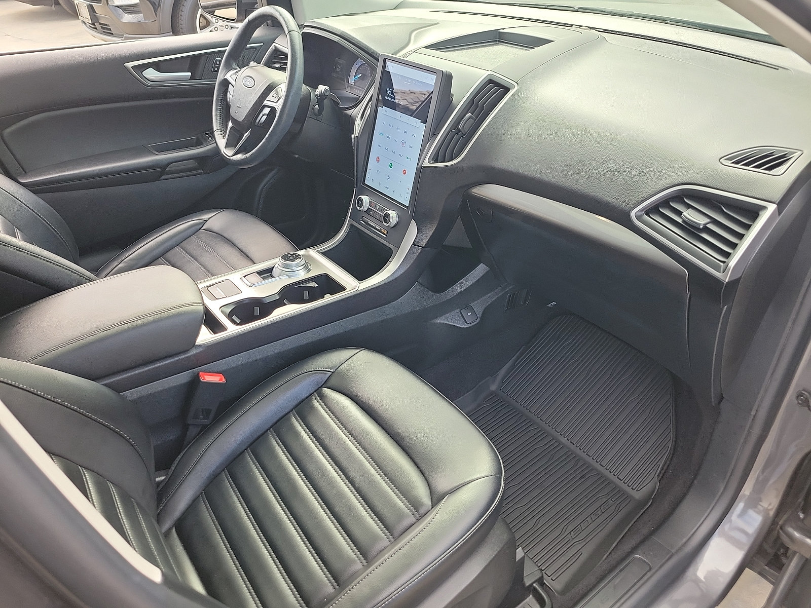 Certified 2023 Ford Edge SEL w/ Convenience Package AWD/4WD image 17