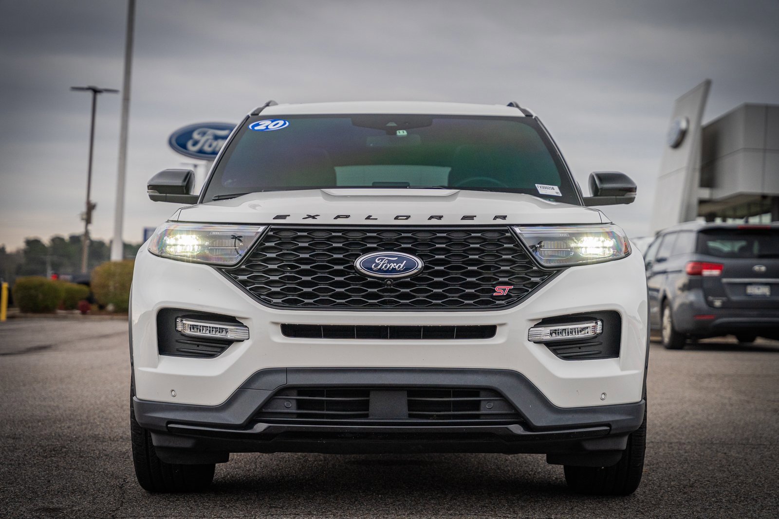 Certified 2020 Ford Explorer ST w/ Premium Technology Package image 9