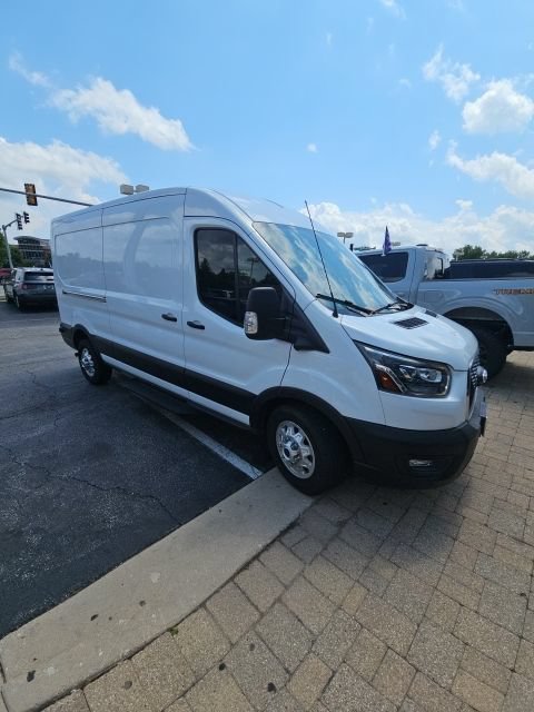 Certified 2023 Ford Transit 250 Medium Roof AWD w/ Exterior Upgrade Package image 2