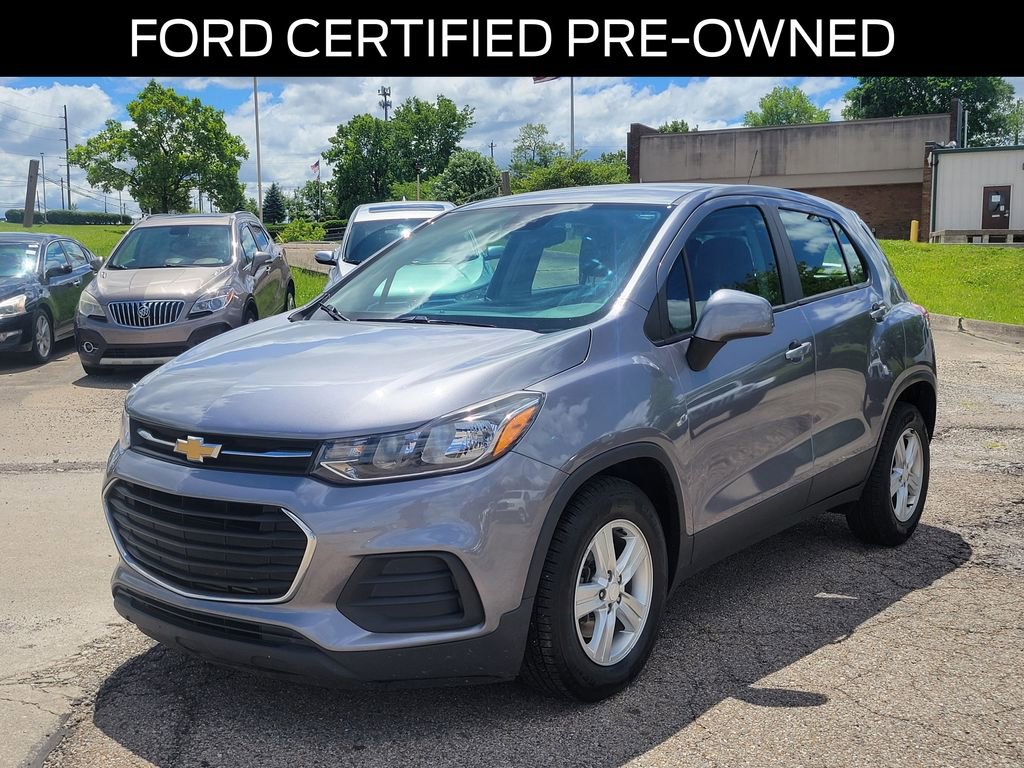 Used 2020 Chevrolet Trax LS FWD image 2