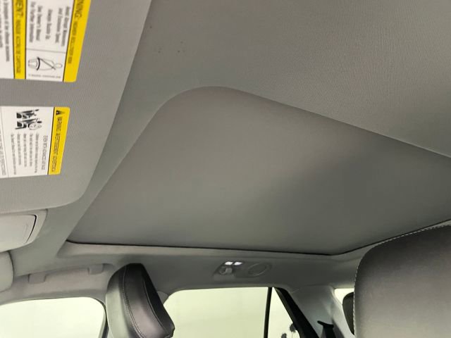 Certified 2022 Ford Explorer XLT w/ Equipment Group 202A image 16