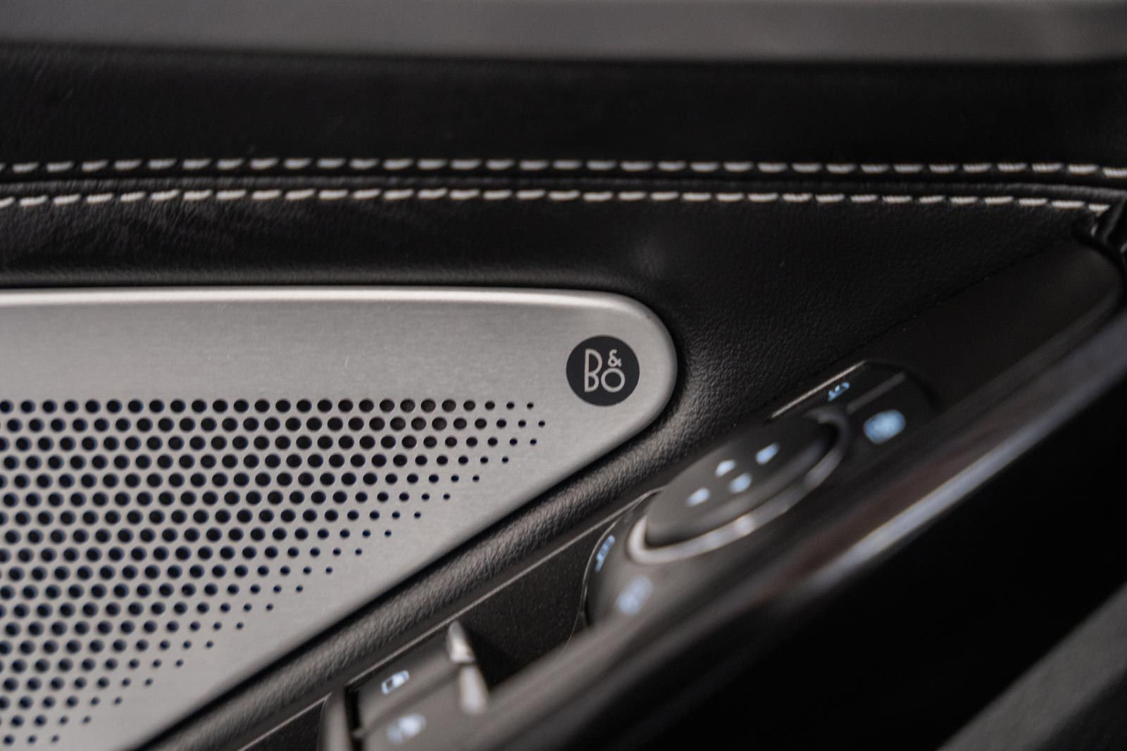 Certified 2024 Ford Explorer ST w/ Equipment Group 401A image 46