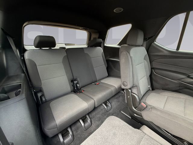 Used 2023 Chevrolet Traverse LT FWD image 18