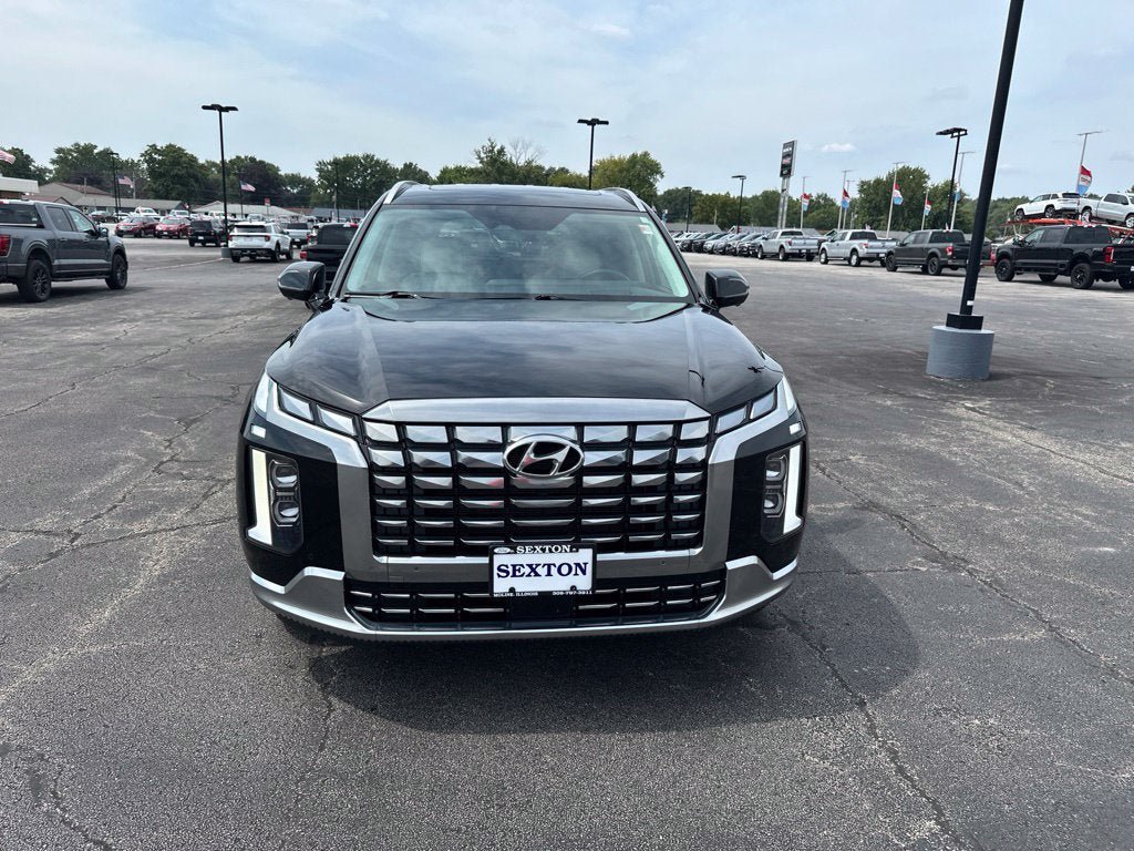 Used 2025 Hyundai Palisade Calligraphy AWD/4WD image 2