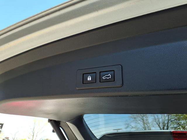 Used 2021 Subaru Ascent Premium w/ Convenience Package AWD/4WD image 15