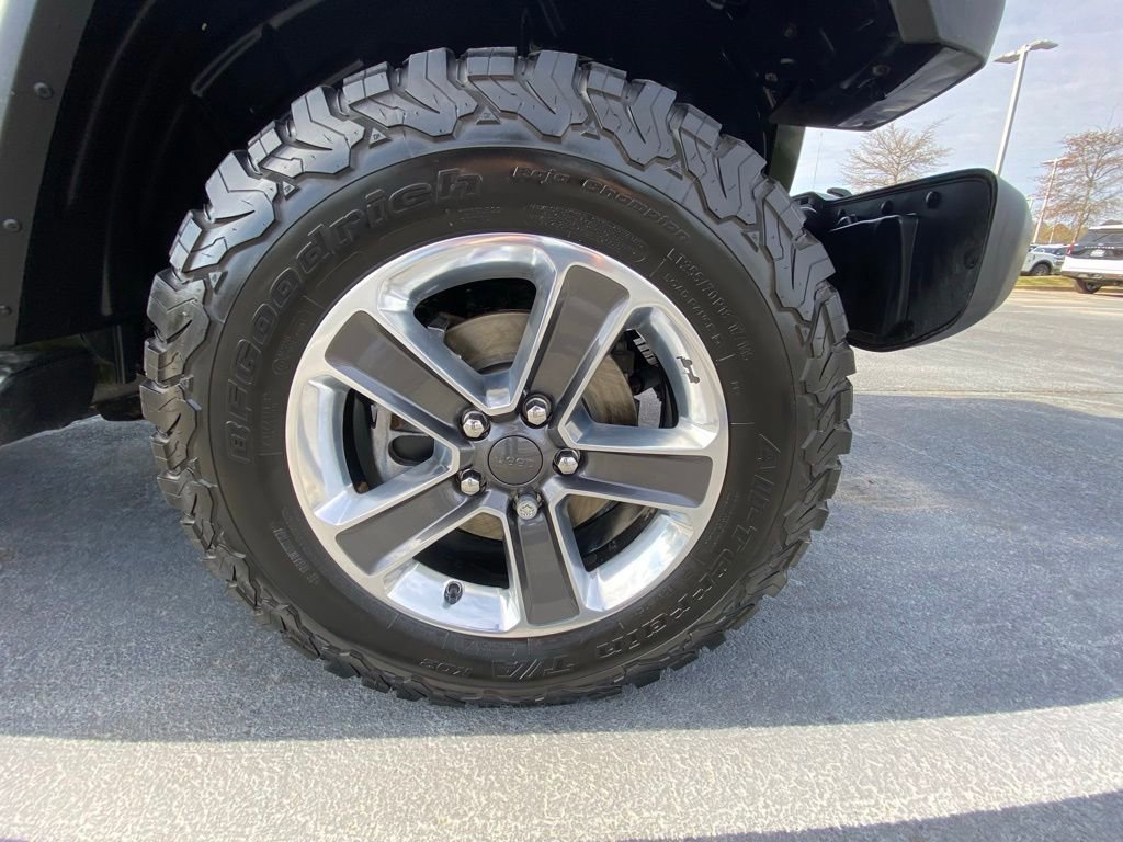 Used 2021 Jeep Wrangler Unlimited Sahara w/ Uconnect 4C Nav & Sound Group image 30