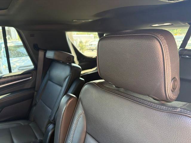 Used 2023 GMC Yukon Denali RWD image 9