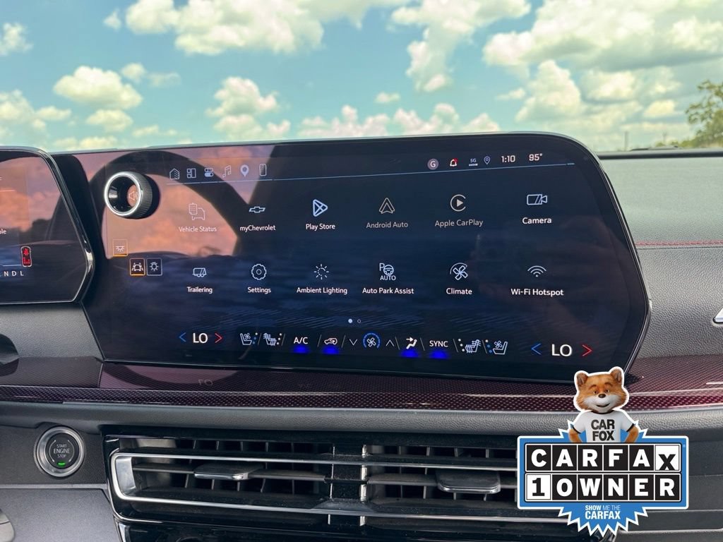 Used 2026 Chevrolet Traverse RS FWD image 21