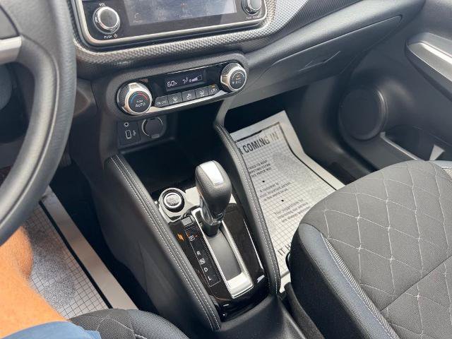 Used 2019 Nissan Kicks SV FWD image 17
