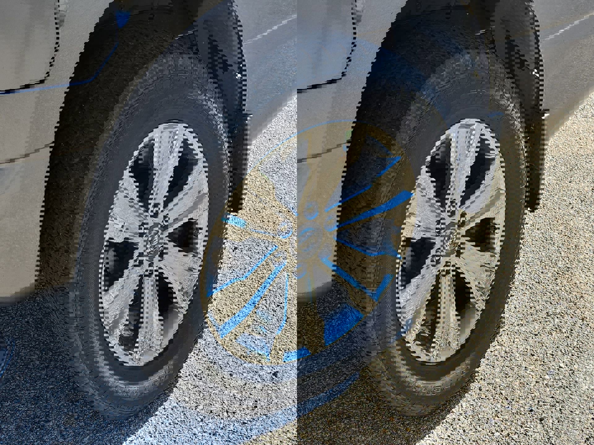 Used 2017 Nissan Titan SV image 10