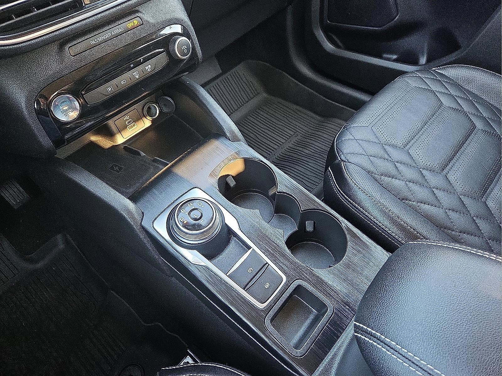 Certified 2024 Ford Escape SE w/ PHEV Premium Package image 25