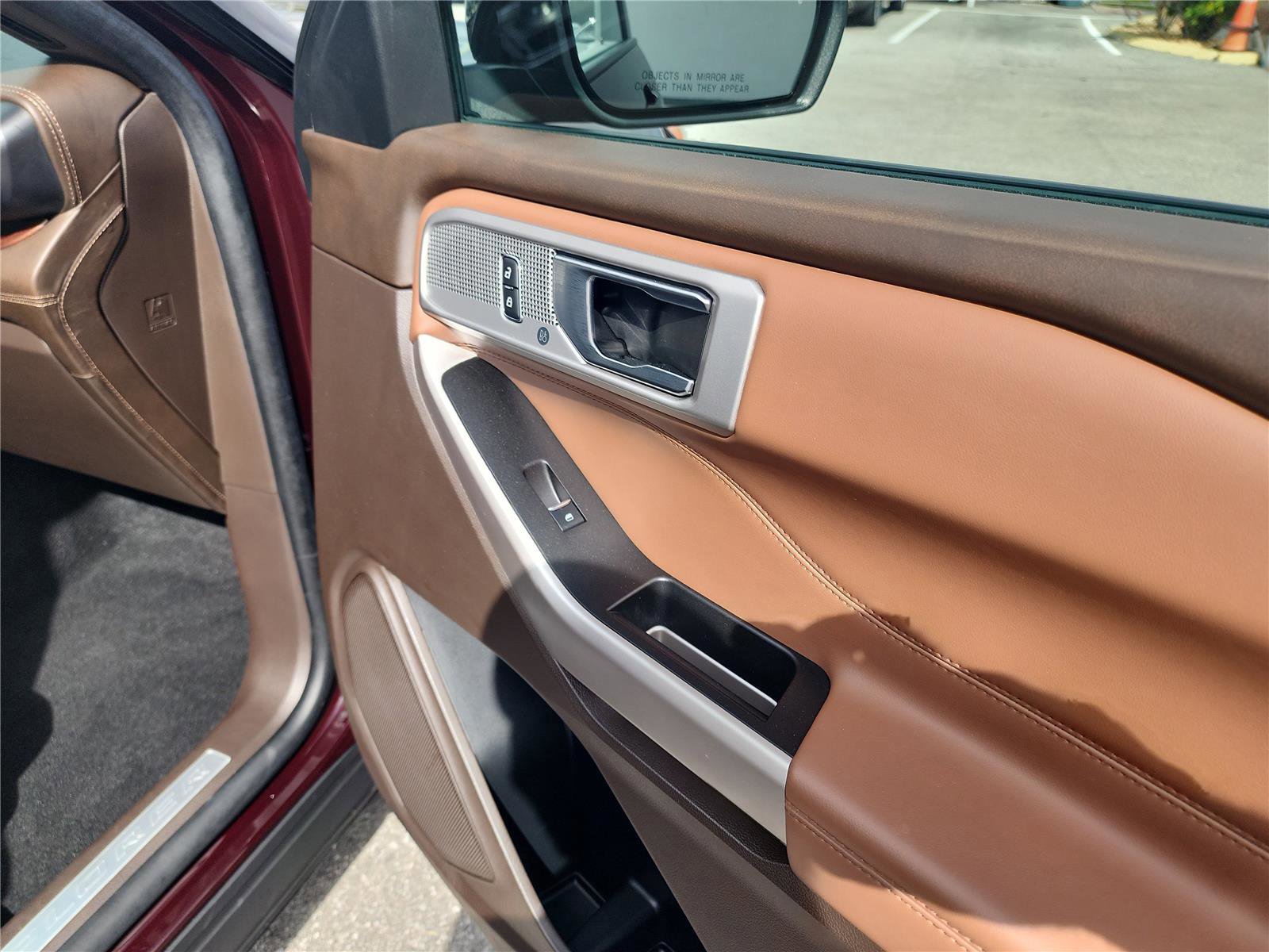 Certified 2023 Ford Explorer King Ranch w/ Class IV Trailer Tow Package AWD/4WD image 26