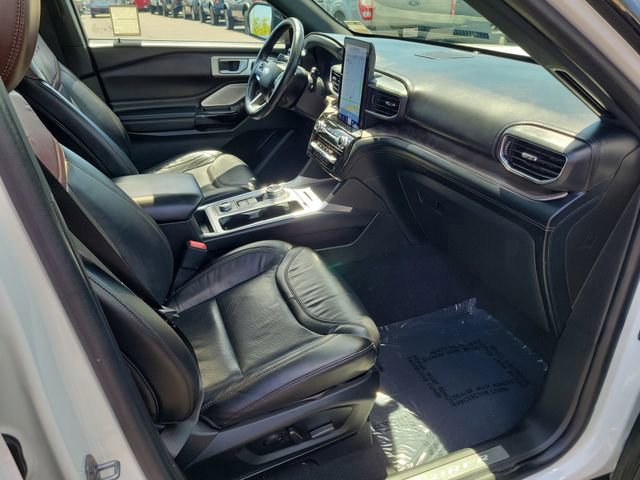 Certified 2023 Ford Explorer Platinum w/ Technology Package image 23