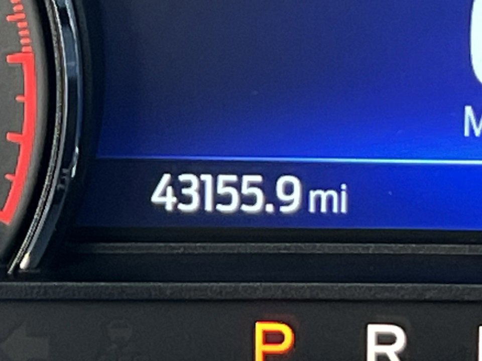 Certified 2022 Ford Explorer XLT w/ Equipment Group 202A image 15