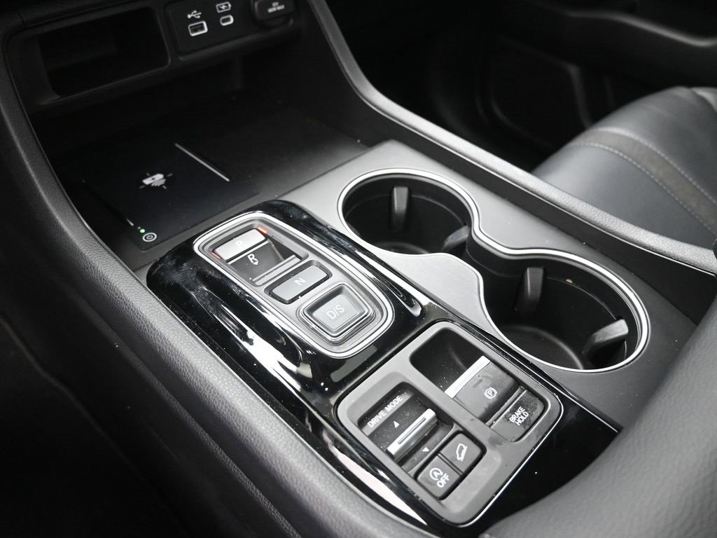 Used 2024 Honda Pilot Touring image 30