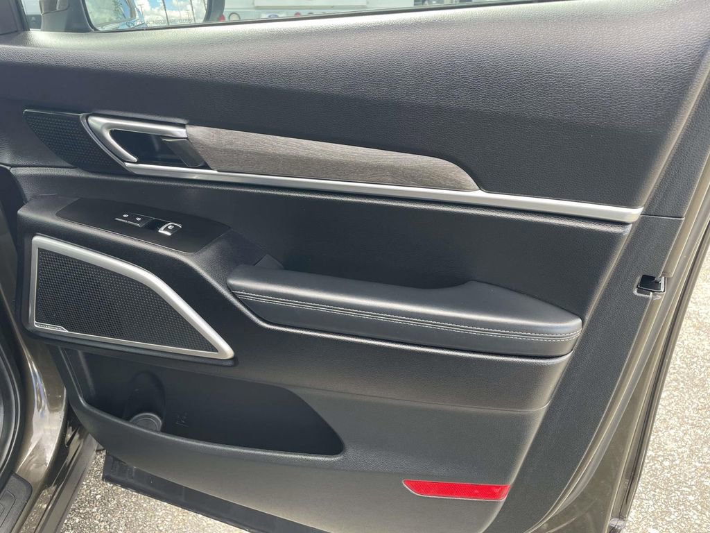 Used 2022 Kia Telluride EX w/ EX Premium Package image 27