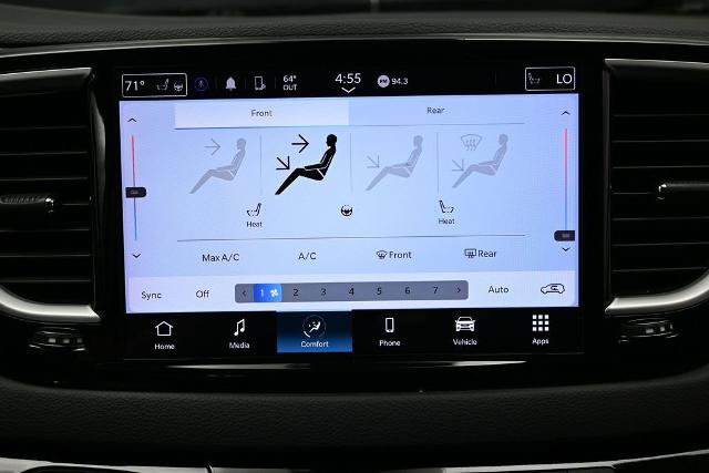 Used 2024 Chrysler Pacifica Touring-L FWD image 26