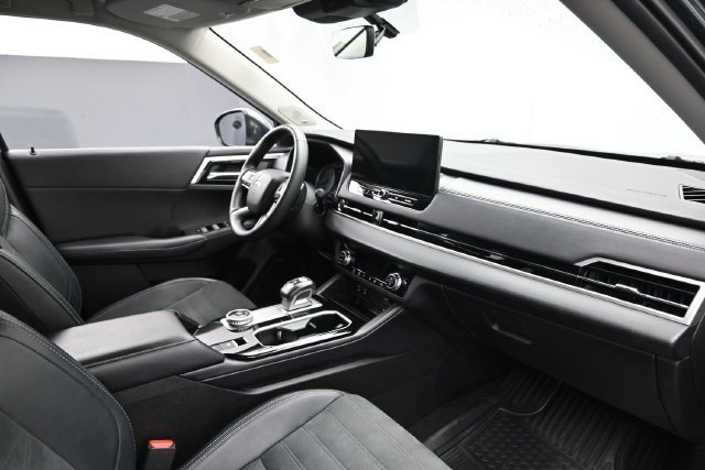 Used 2025 Mitsubishi Outlander SE FWD image 31