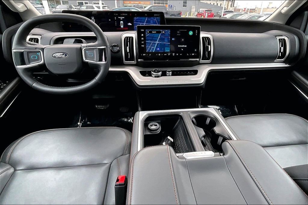 Certified 2025 Ford Expedition Active AWD/4WD image 14