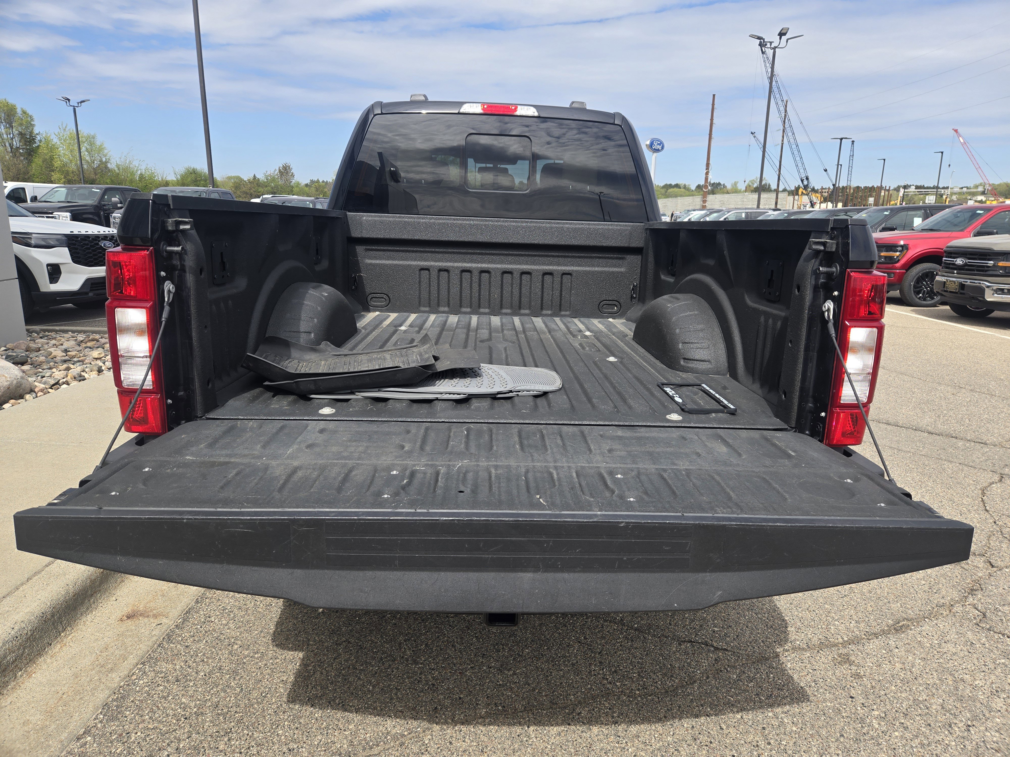 Certified 2021 Ford F350 Lariat w/ Lariat Value Package AWD/4WD image 13