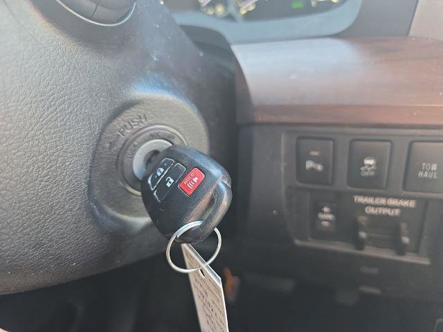 Used 2018 Toyota Tundra Limited w/ Limited Premium Package AWD/4WD image 38