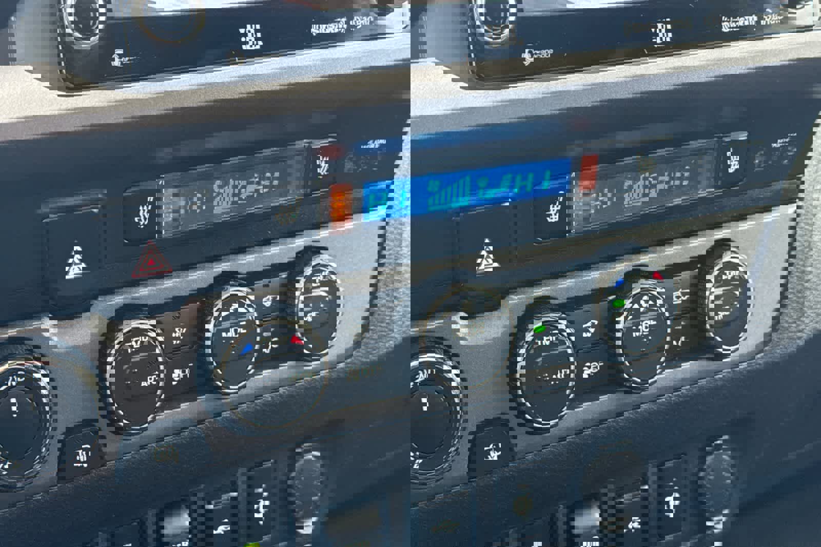 Used 2020 Toyota Tacoma TRD Off-Road image 20