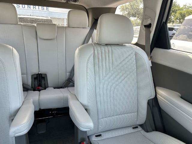 Used 2026 Hyundai Palisade SEL FWD image 14