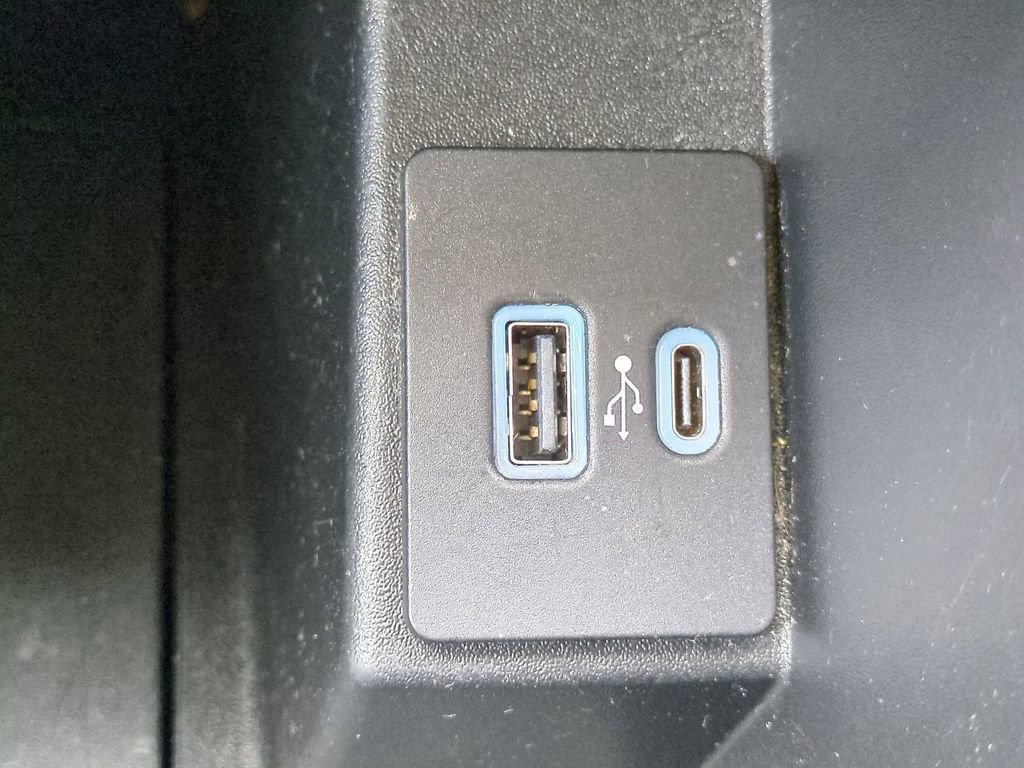 Certified 2024 Ford Edge SEL image 21